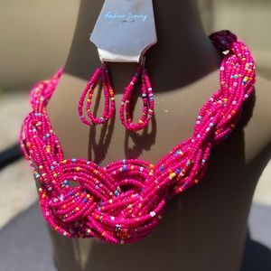 💜 💖Beaded Necklace + Earrings 💖💜